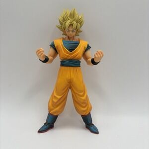 Super Saiyan Goku Action Figure - Dragon Ball Z - 7 Inch PVC Figure